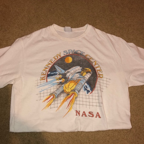 Urban outfitters vintage tee (junk food)